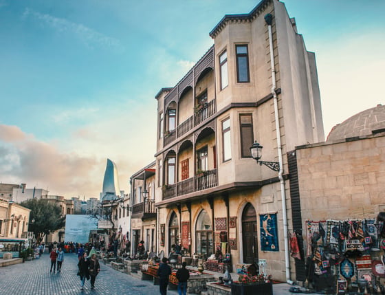 İstanbul Çıkışlı Görkemli Bakü Turu | Türk Hava Yolları ile 3 Gece 4 Gün Hazar'ın İncisi
