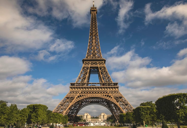 İzmir Çıkışlı Paris & Disneyland Turu | SunExpress ile 3 Gece Sömestr Özel